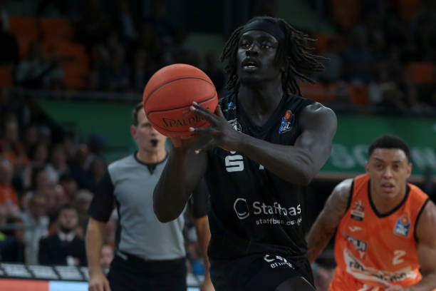 联手发力 联手发力